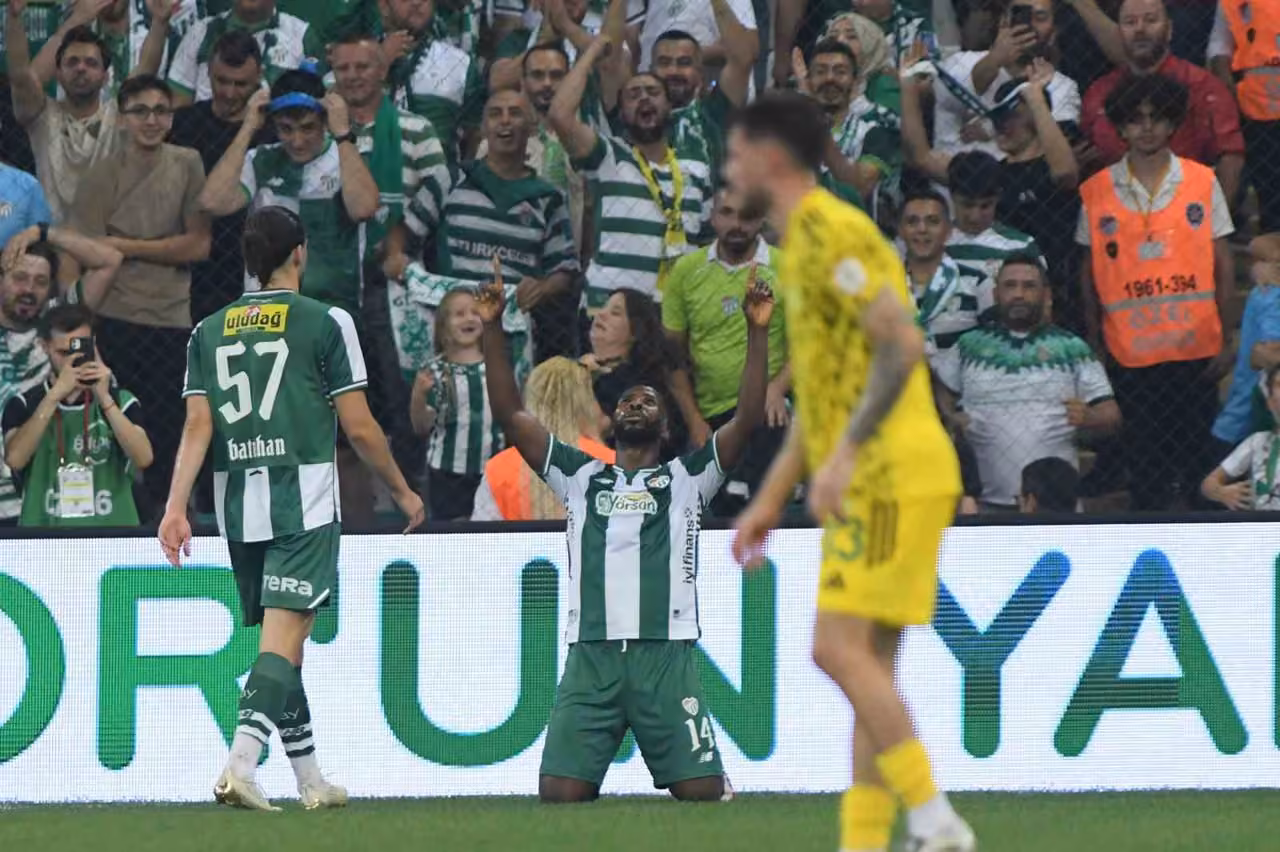 Bursaspor’da tarihi rekor: Kelechi Iheanacho Türk futbol tarihine geçti