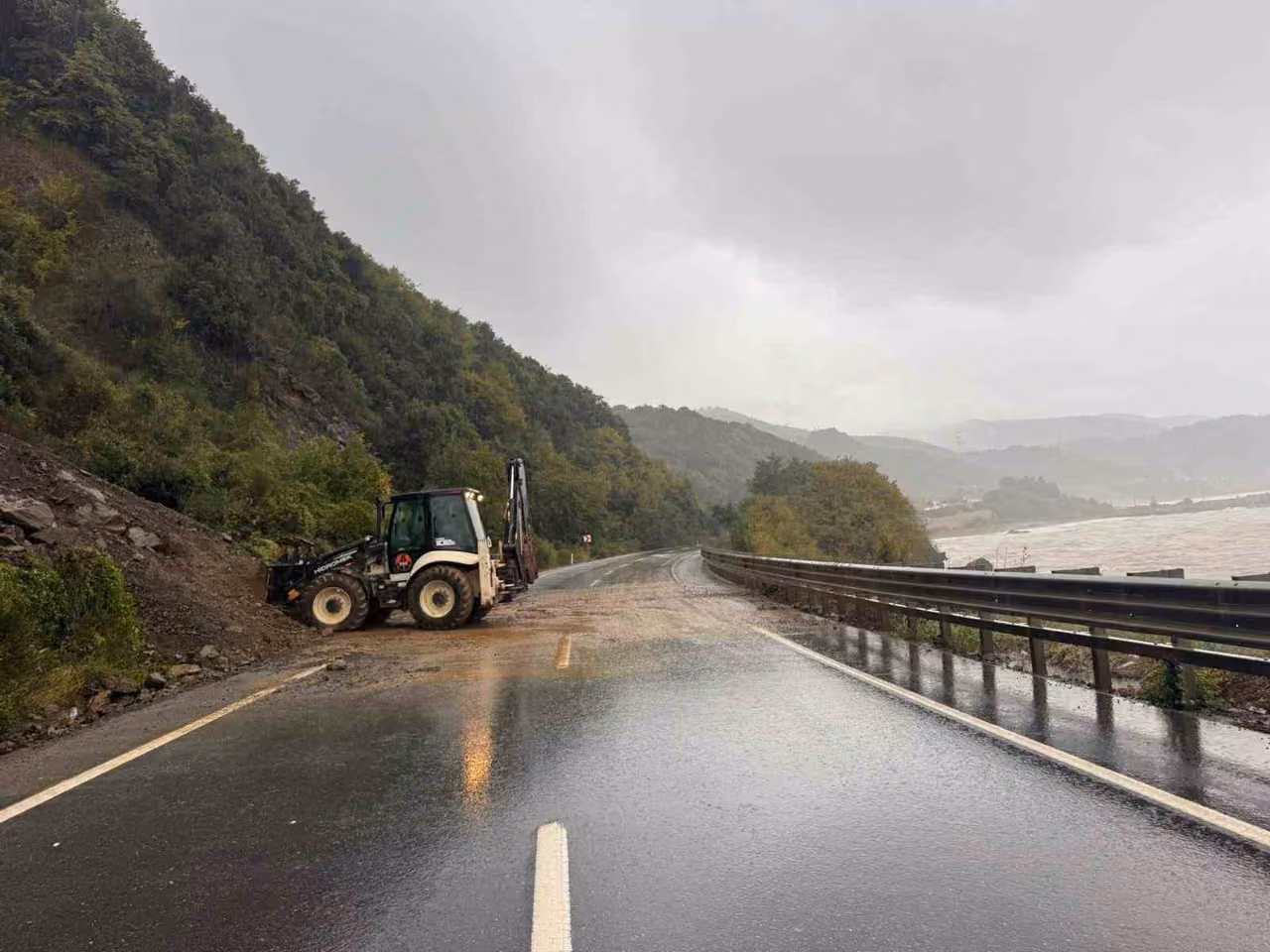 Zonguldak’ta sağanak alarmı: 94 ihbara bin 53 personelle müdahale