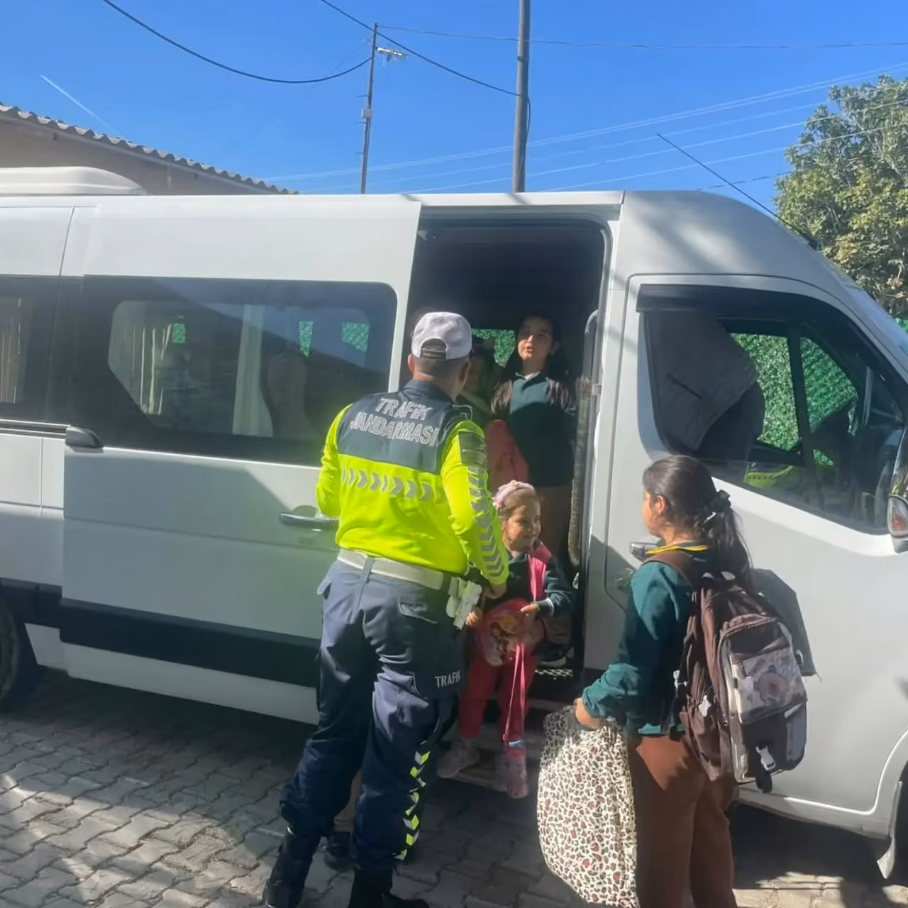 Kuyucak’ta öğrencilere trafik eğitimi verildi