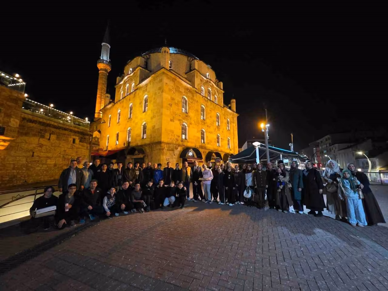 Bolu’da aileler ve öğrenciler camide buluştu