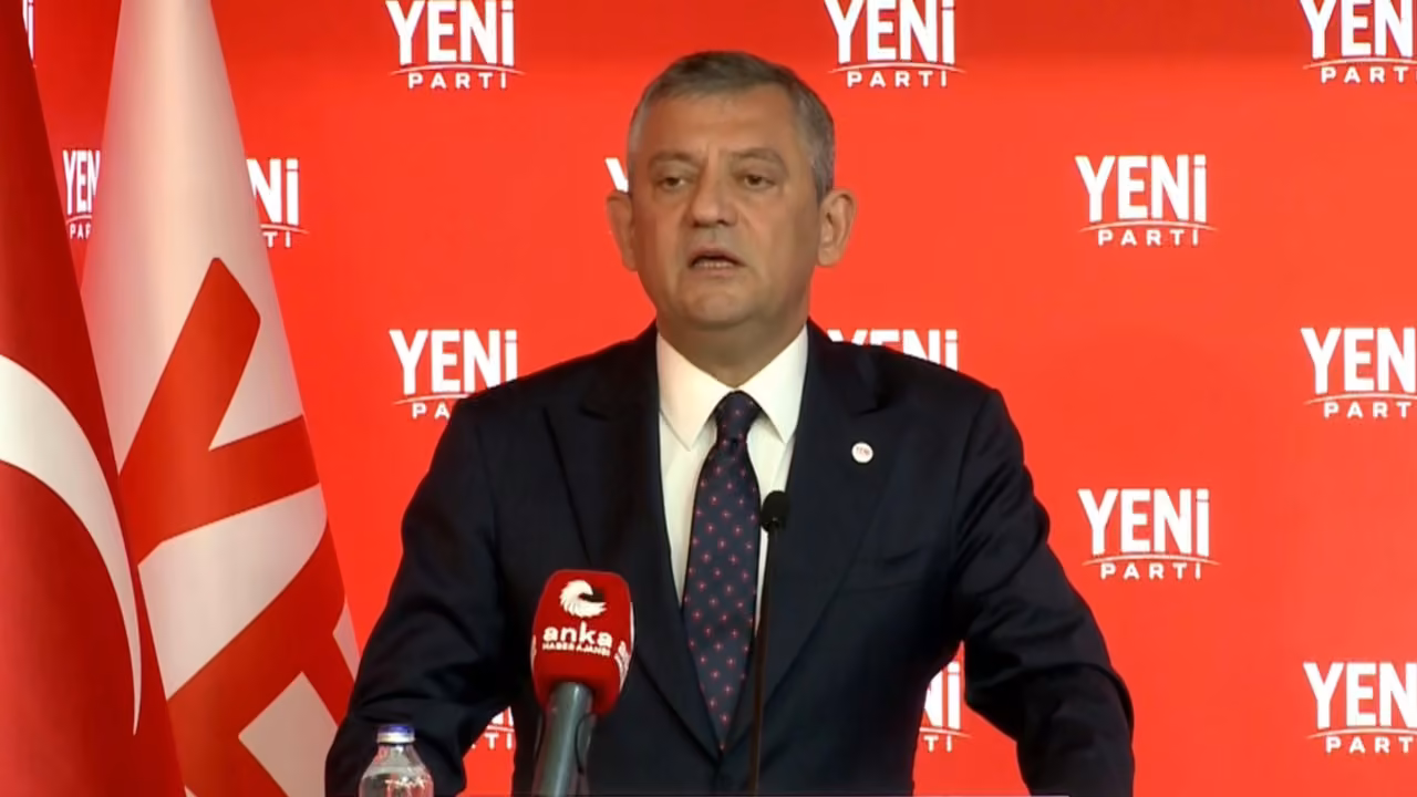 Özgür Özel’den tepki; "Şeniz Başkana yapılanları asla unutmayacağız"