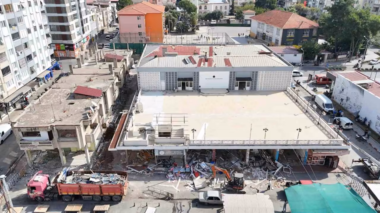 Nazilli’de yıkım öncesi pazar ve trafik düzenlemesi