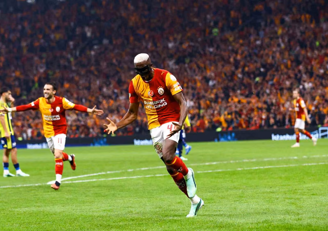 Victor Osimhen ligdeki gol sayısı 8’e çıkardı