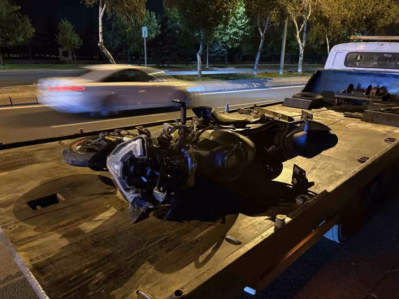 Motosiklet kazasında ağır yaralanan sürücü hayatını kaybetti