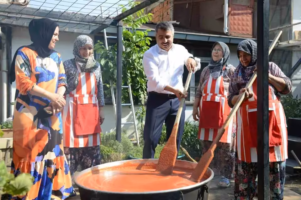Kadınlar üretiyor, Yıldırım kazanıyor