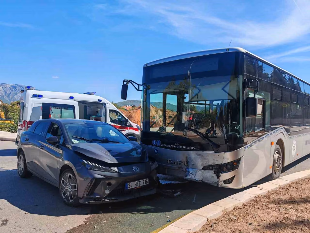 Menteşe’de trafik kazası: 2 yaralı
