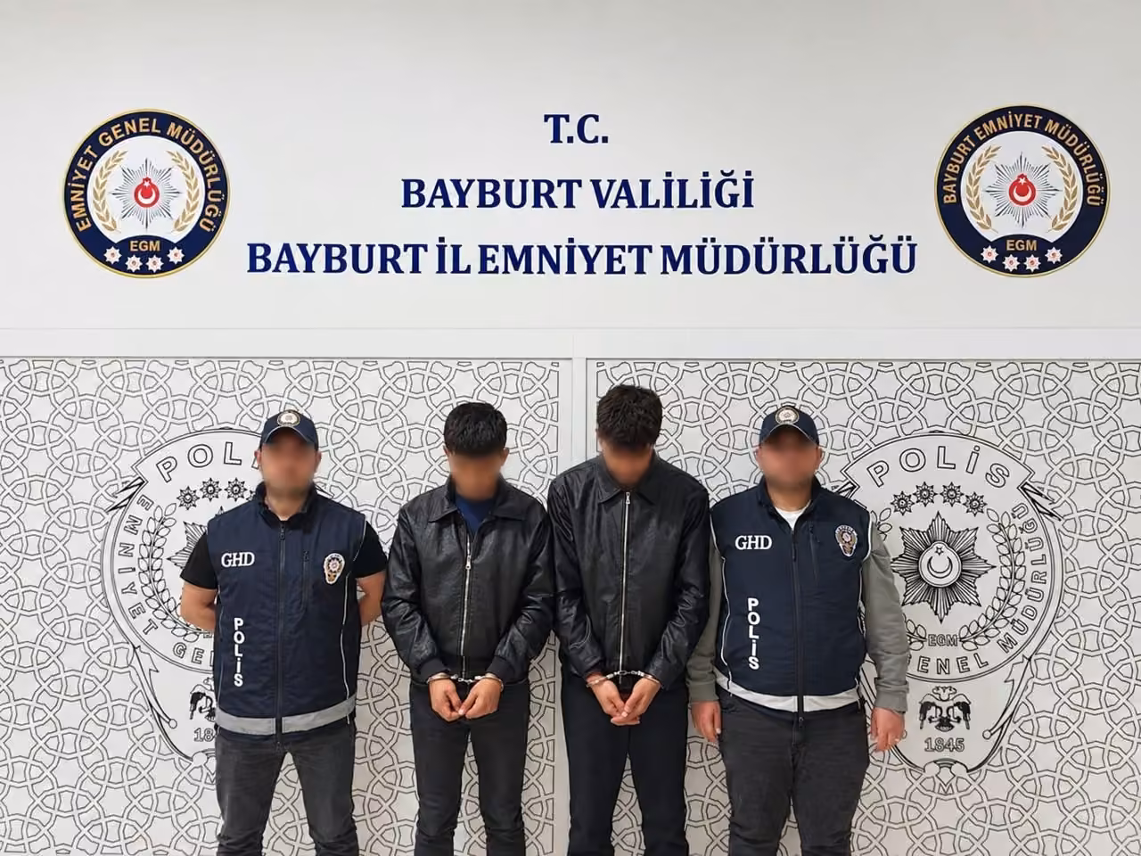 Bayburt’ta düzensiz göç operasyonlarında 5 şüpheli yakalandı