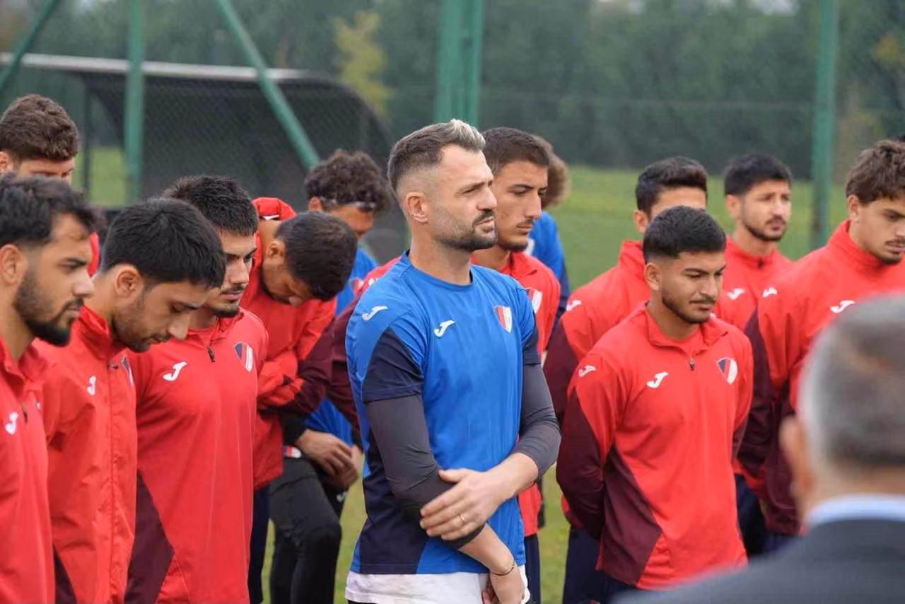 Başkan Özlü futbolculara bir araya geldi