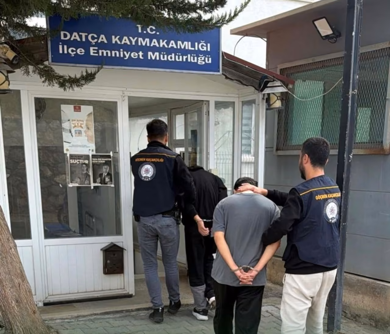 Datça’da kesinleşmiş hapis cezasıyla aranan 2 firari yakalandı