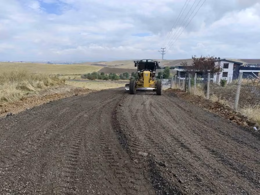 Pursaklar’da yeni imar yollarıyla ulaşım ağı genişliyor