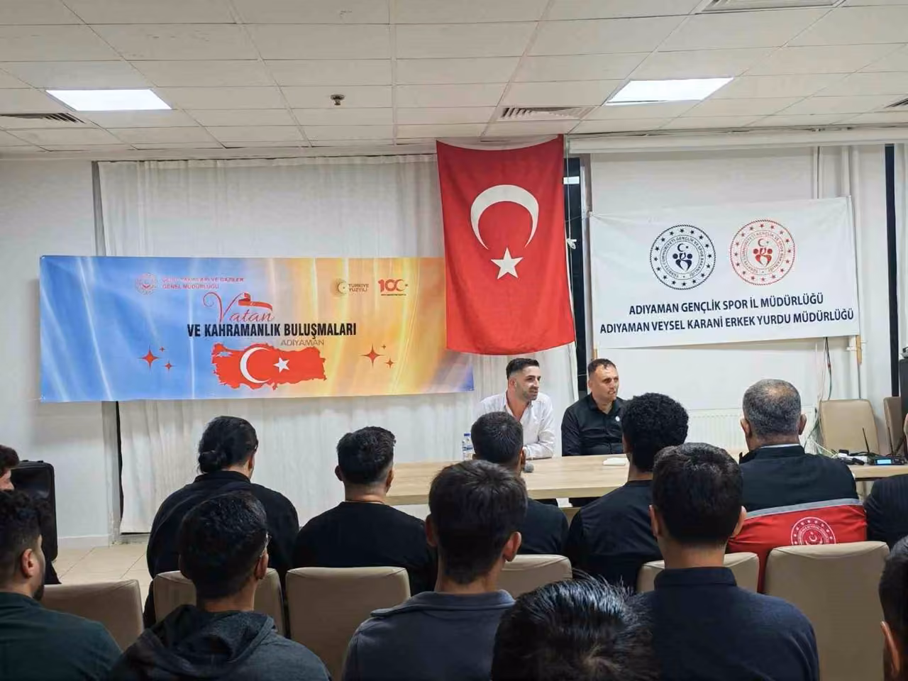 Öğrenci yurdunda "Vatan ve Kahramanlık Buluşmaları" gerçekleştirildi
