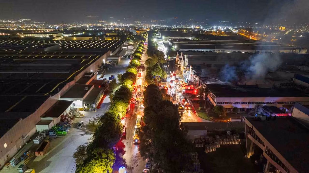 Manisa’daki fabrika yangını kontrol altına alındı