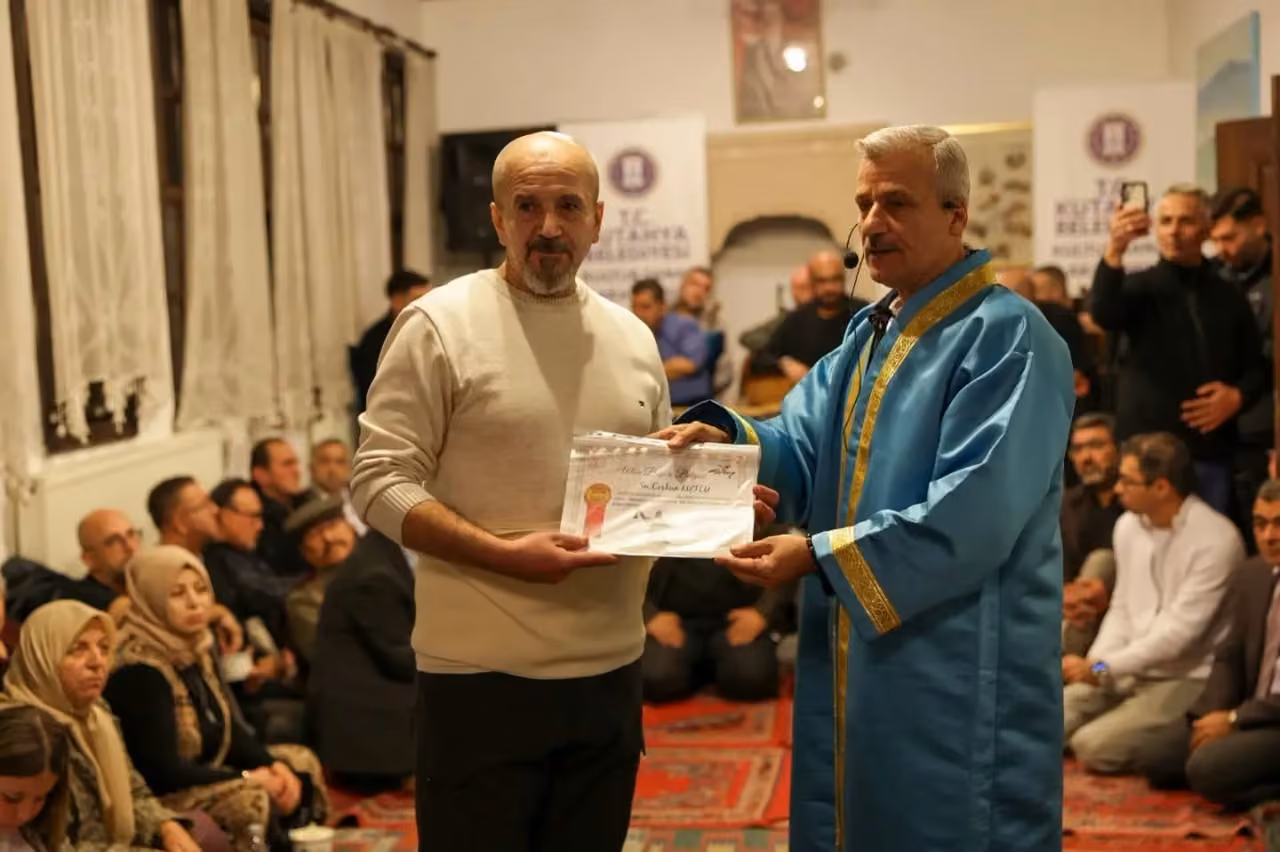 Kütahya’nın tanıtımına katkı sunan sanatçılara sertifika verildi