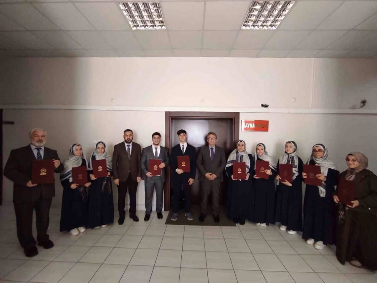 Bilecik’te 10 öğrenci hafızlık eğitimini tamamladı