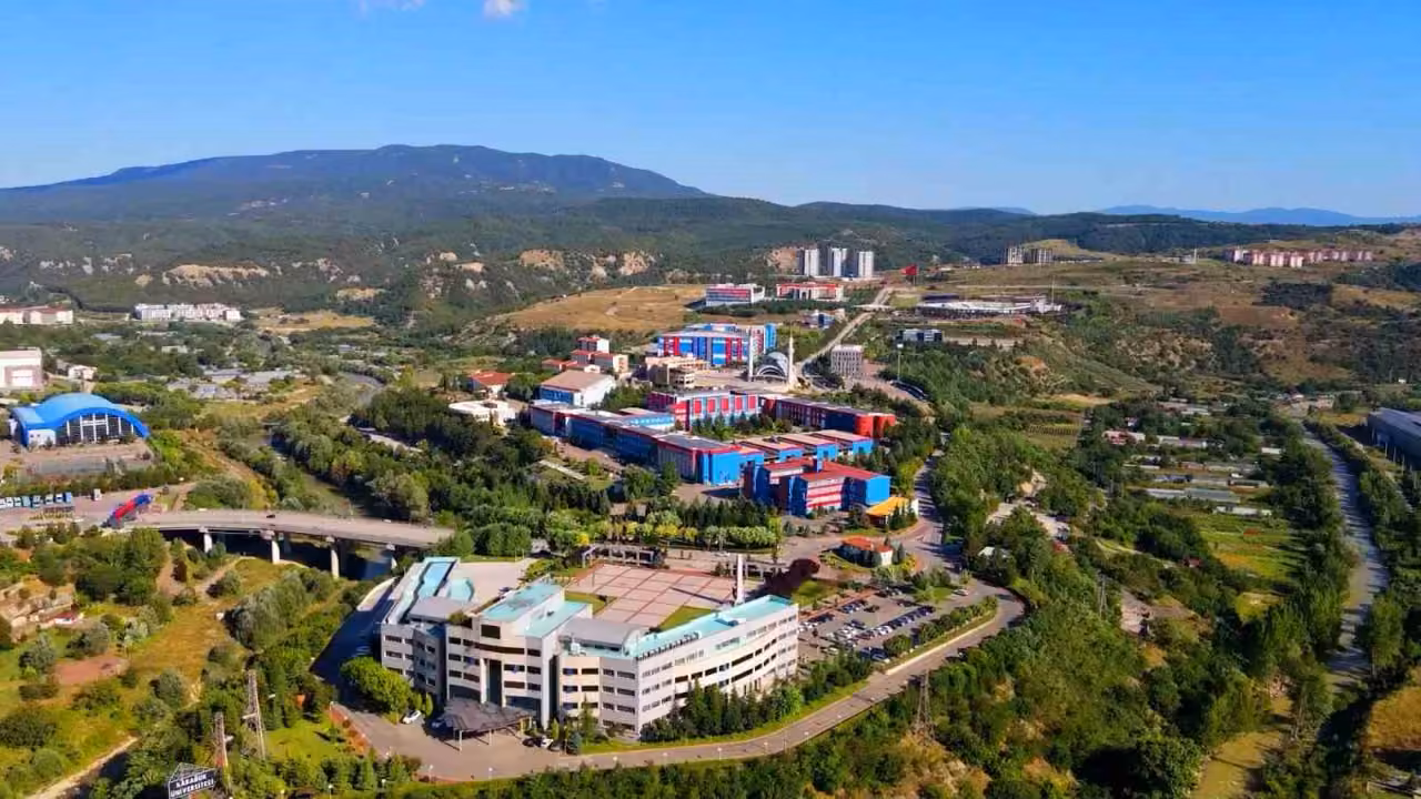 KBÜ’nün Erasmus+ hibe bütçesi 504 bin 700 avroya yükseldi