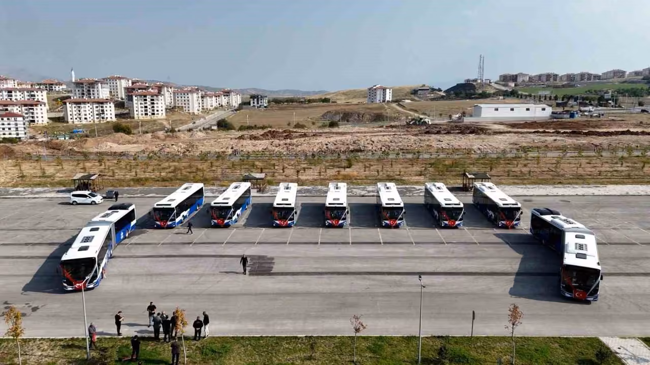 Elazığ Belediyesi araç filosunu güçlendirdi