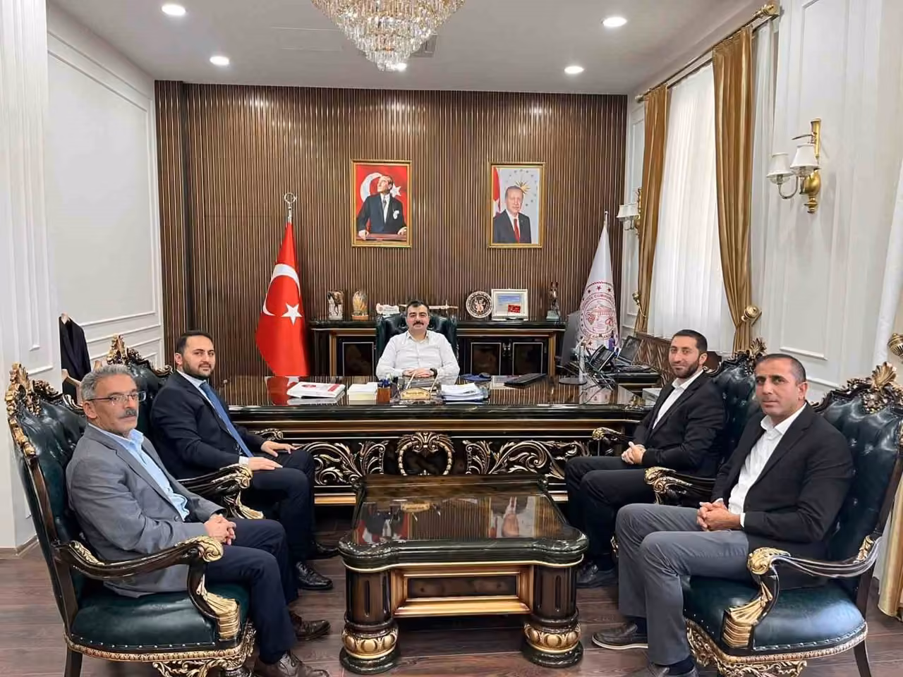 Dicle Kaymakamı Mustafa Atış, Camiler ve Din Görevlileri Haftasını kutladı