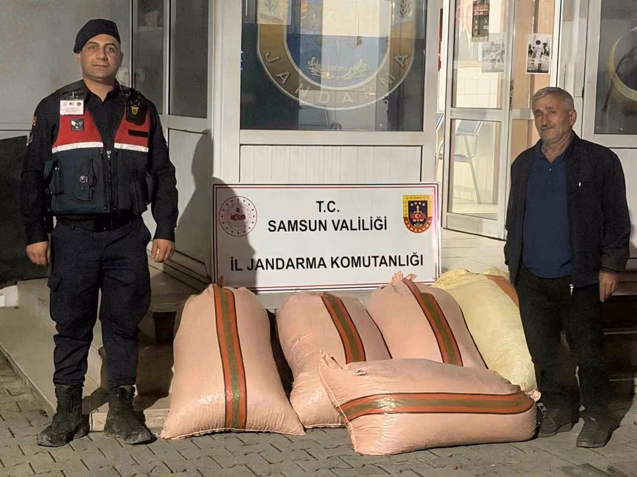 Çarşamba’da fındık dolandırıcılığı: 2 gözaltı