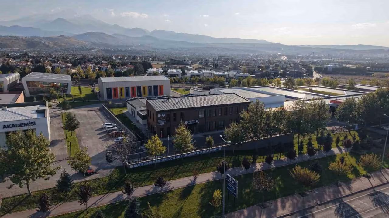 Kayseri Büyükşehir’in alzheimer hastalarına ve ailelerine umut olacak merkezi açılıyor