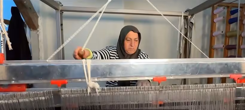Kemaliye’nin asırlık dokuma geleneği Gazenne kumaşıyla yaşatılıyor