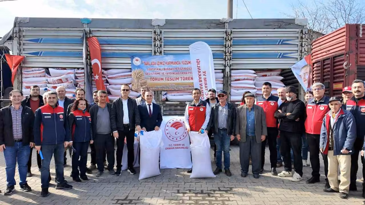 Çanakkale’de çiftçilere sertifikalı buğday dağıtıldı