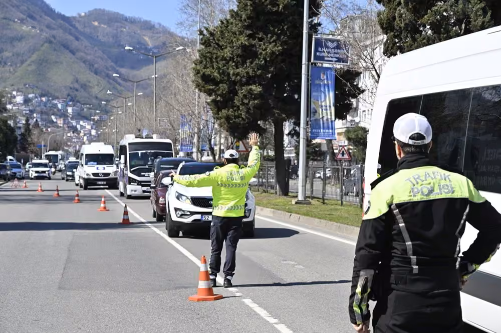 Ordu’da trafik denetimleri: Bir haftada 20 bine yakın araç denetlendi