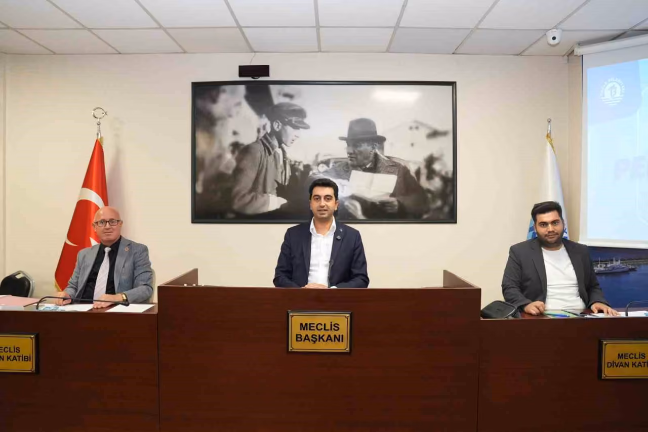 Tuzla Belediyesi’nin 2027 bütçesi oy çokluğuyla kabul edildi