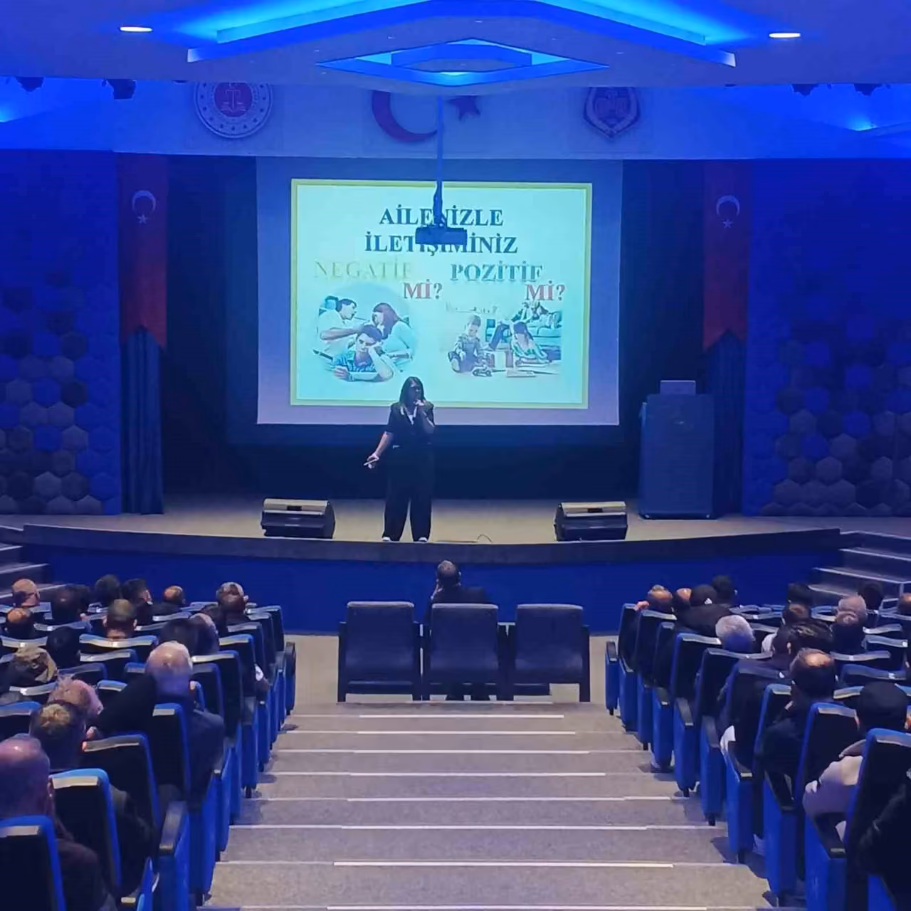 Cezaevindeki tutuklu ve hükümlülere aile içi iletişim semineri verildi