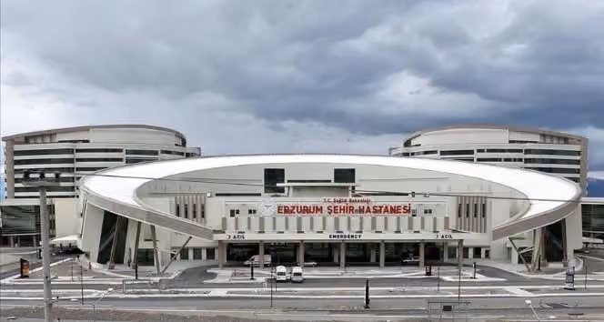 Erzurum Şehir Hastanesi’nde akşam polikliniği ekim ayında da devam ediyor