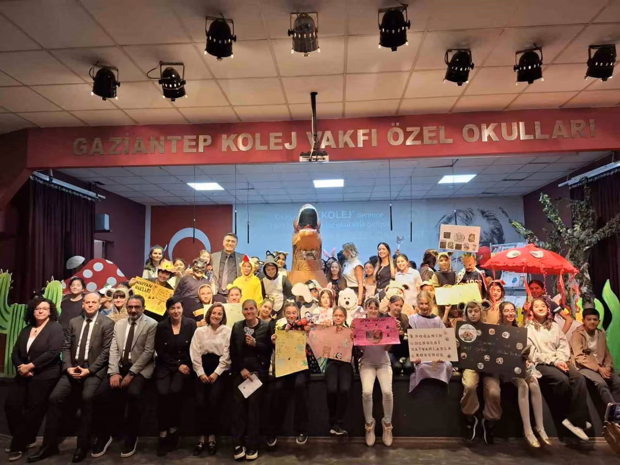 GKV’li miniklerden hayvan hakları için anlamlı eylem