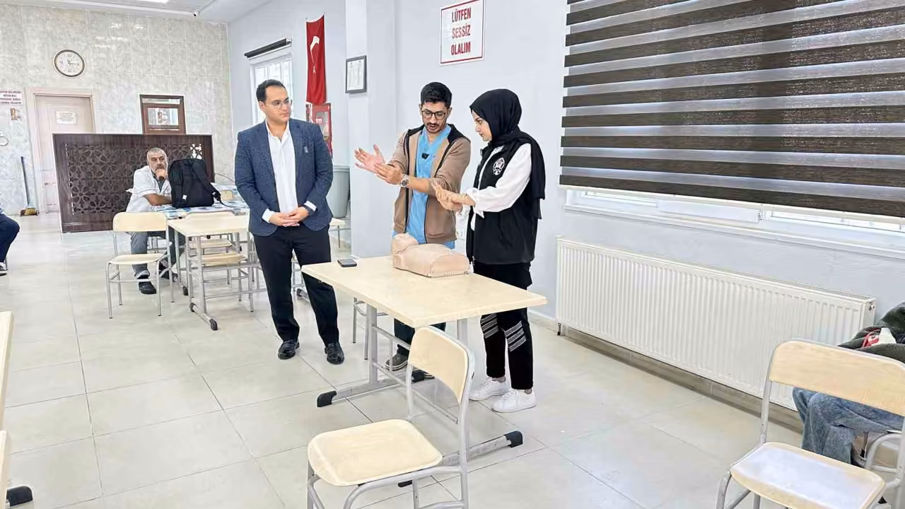 Mardin’de hayat kurtaran "Heimlich" manevrası anlatıldı
