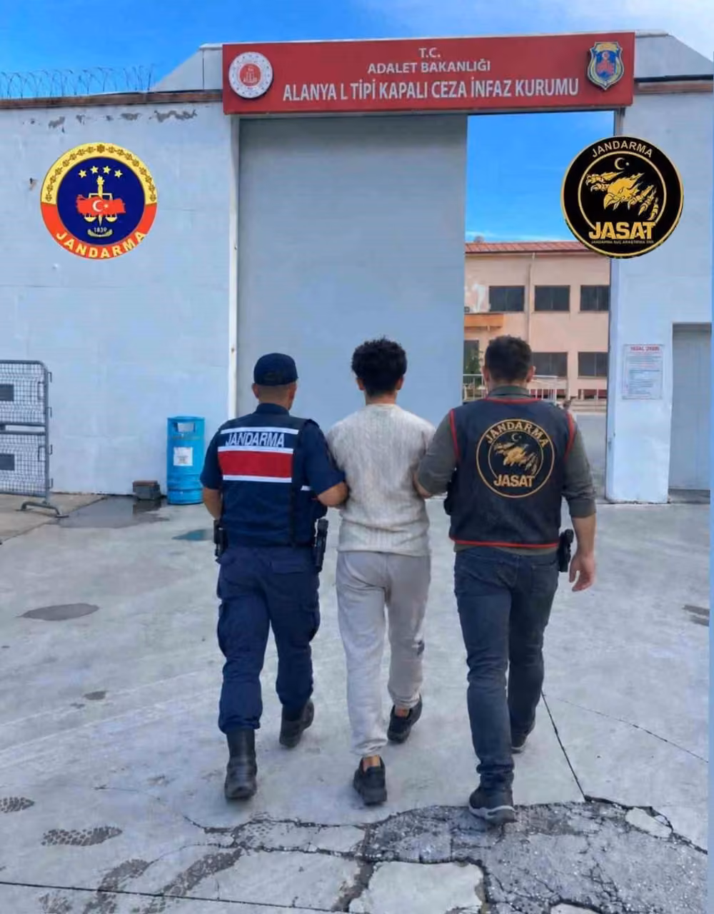 Alanya’da çalınan motosiklet JASAT tarafından bulundu