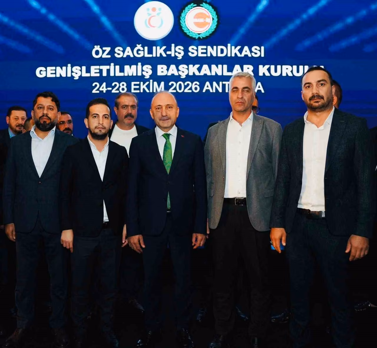Başkan Aküzüm "Sağlık emekçilerimizin sesi olmaya devam edeceğiz"