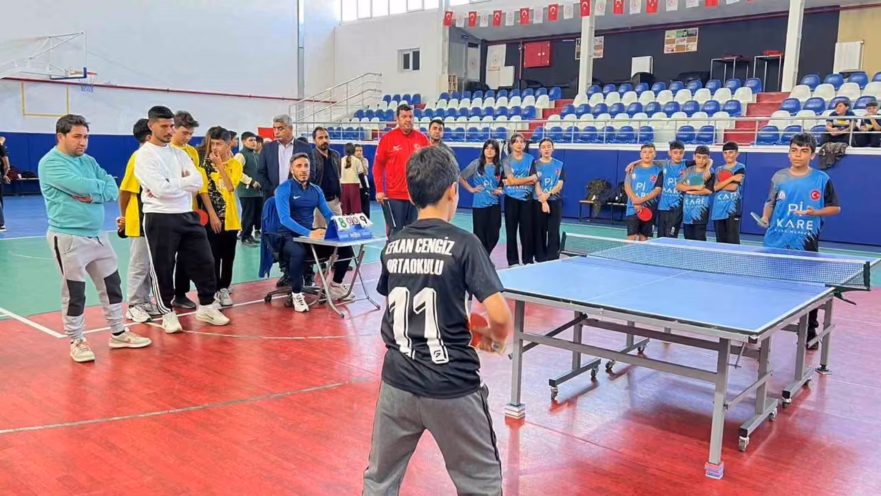 Tomarza’da Cumhuriyet Kupası turnuvası yapıldı