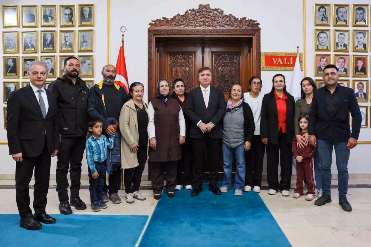 Vali Aydoğdu, Kureyşli Sarıkaya köyü sakinlerini ağırladı
