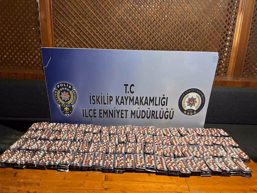 Çorum’da 5 bin 500 uyuşturucu hap ele geçirildi: 2 gözaltı