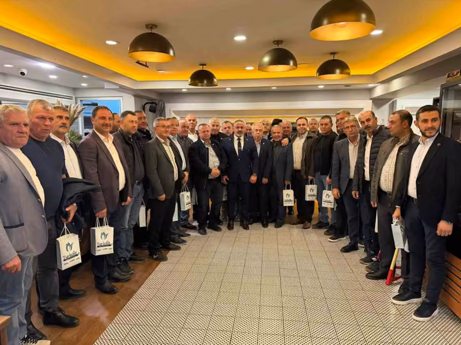 İş İnsanı Özdemir Muhtarlar Günü’nde Bandırmalı muhtarlarla buluştu