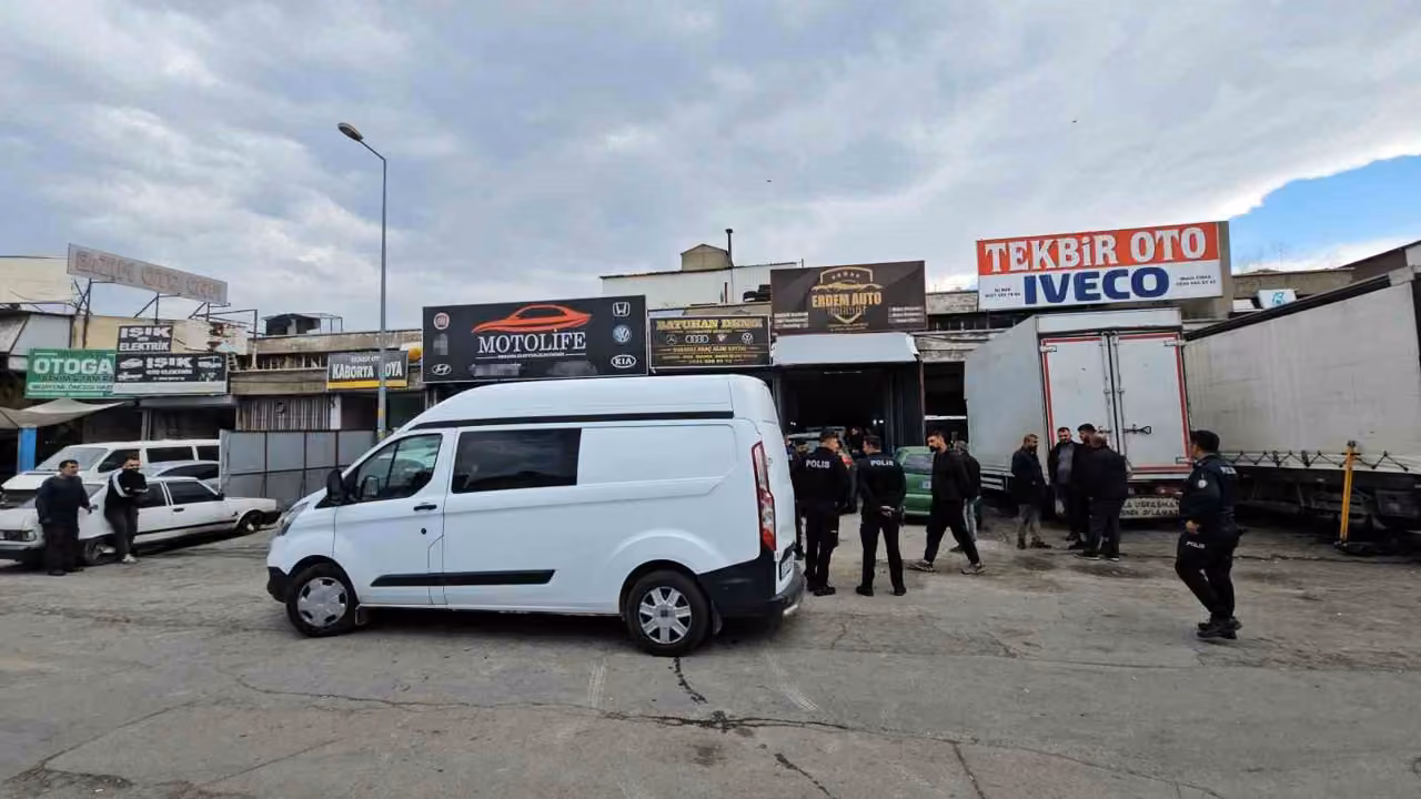 Kayseri’de silahlı kavga: 1’i ağır 3 yaralı