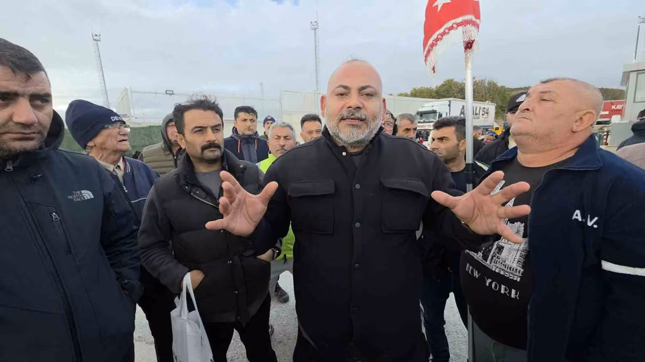 Kapıkule ve Hamzabeyli’de tır şoförleri yaşadıkları mağduriyeti anlattı: "Biz turist değiliz"