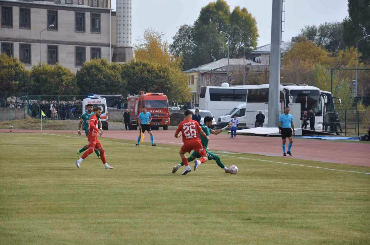 Kars 36 Spor, Antalyaspor’a 2-0 yenilerek kupaya veda etti