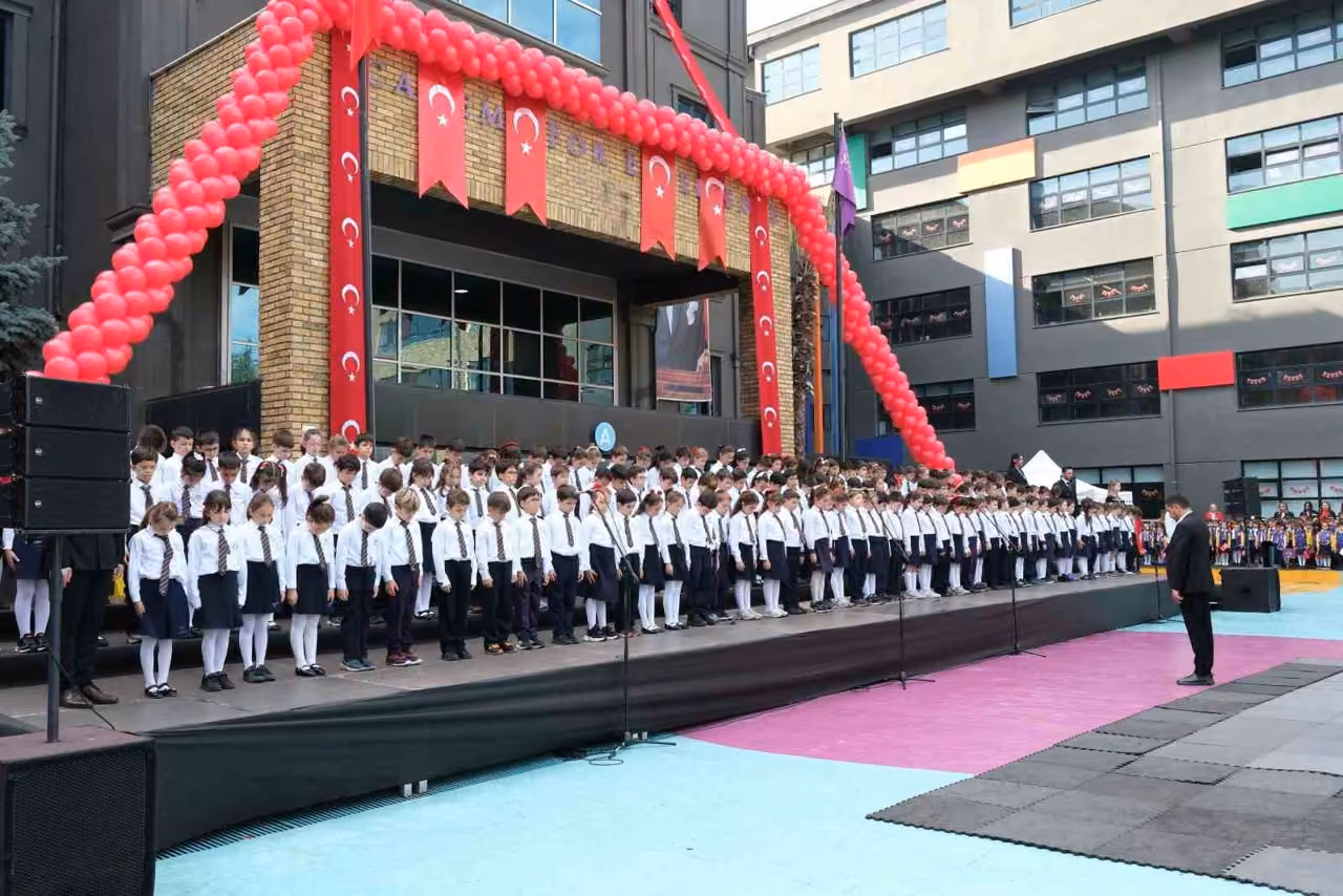 Cumhuriyetin 103. yılı Şahinkaya’da coşkuyla kutlandı