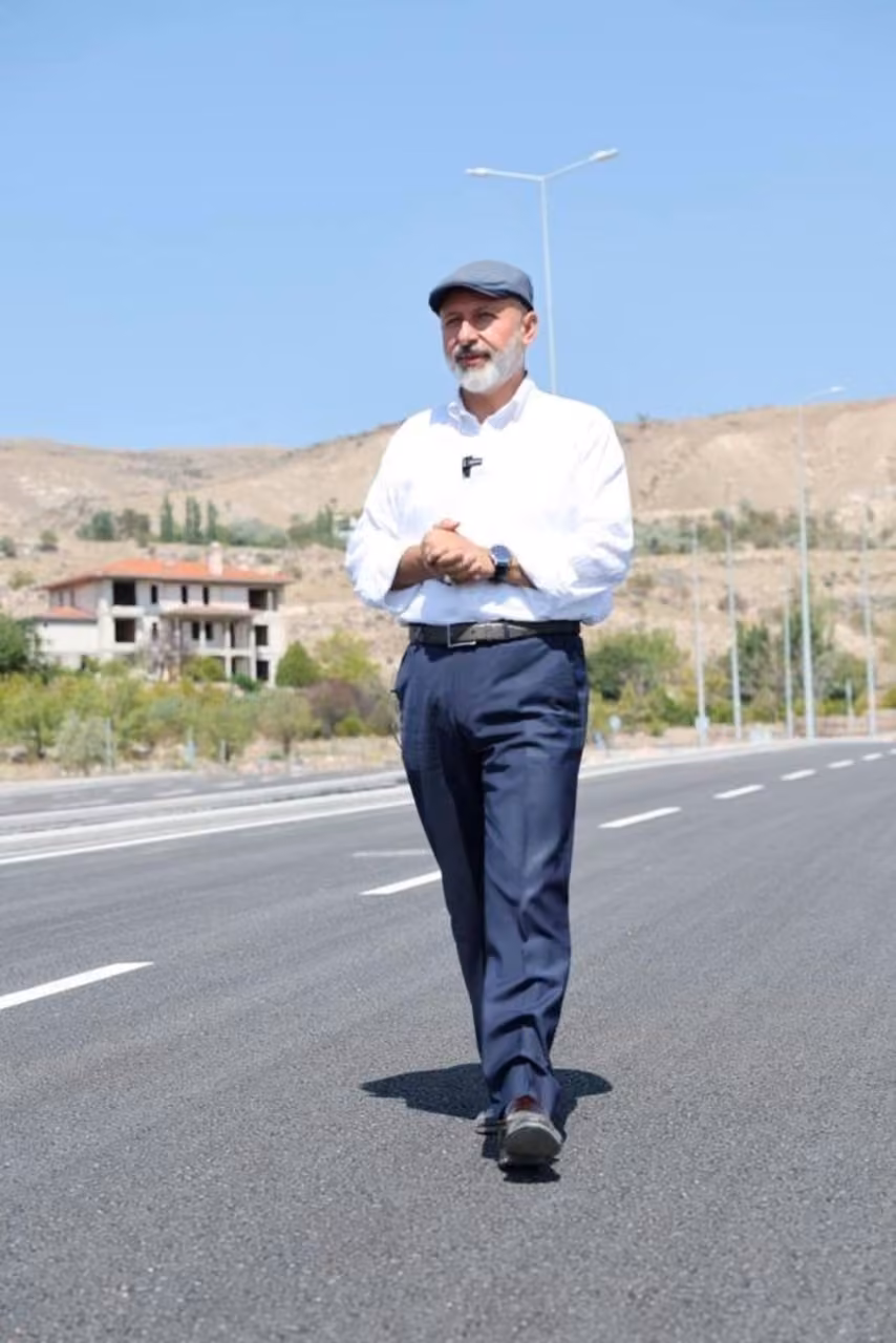 Başkan Çolakbayrakdar: "Kayseri’nin trafik yükünü akıllı kavşaklarla hafifletiyoruz"